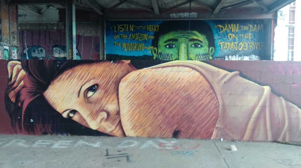 teufelsberg graffiti frau